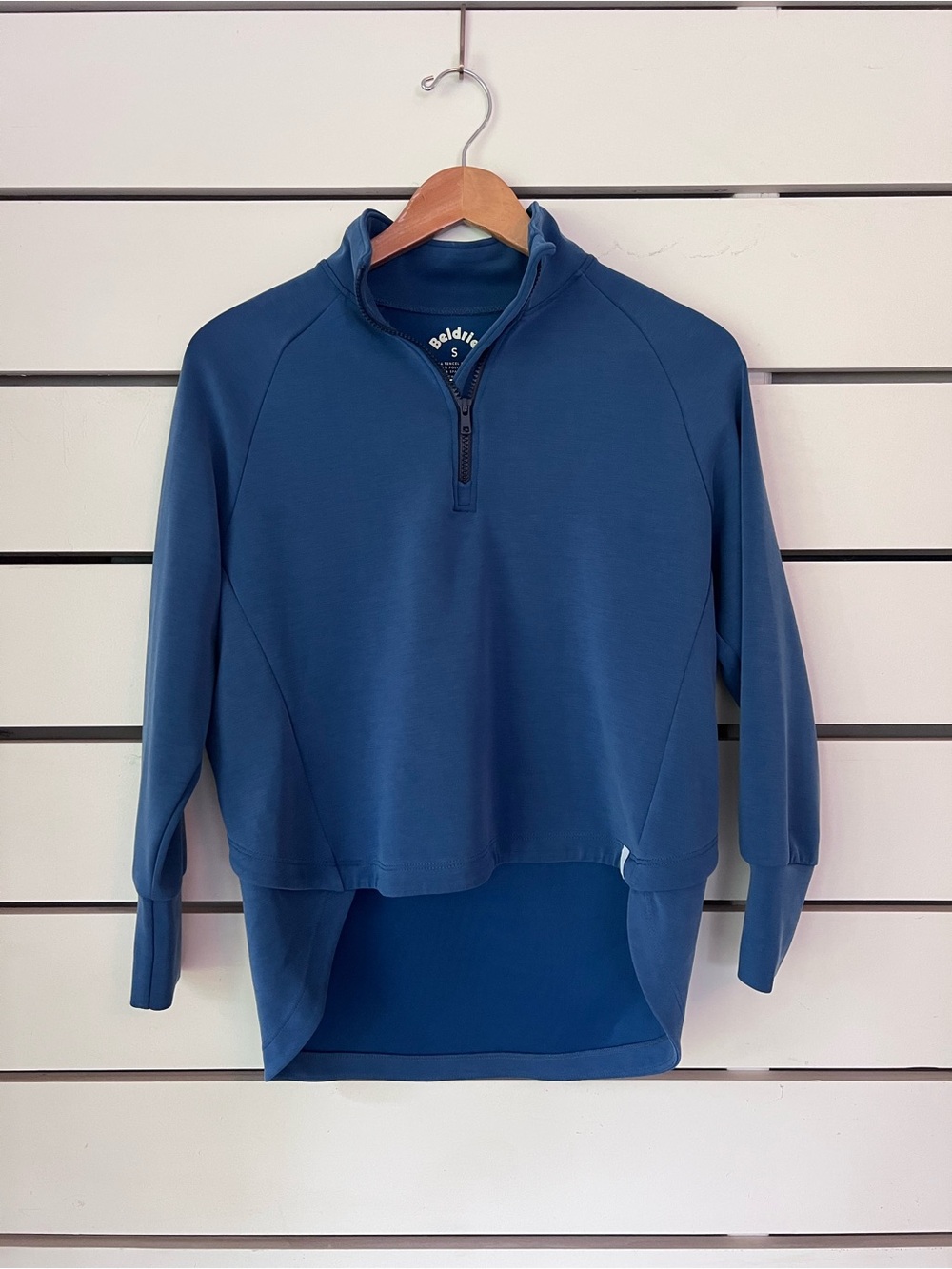 Beldrie Golf High-Low Quarter Zip - Picture 7 of 9